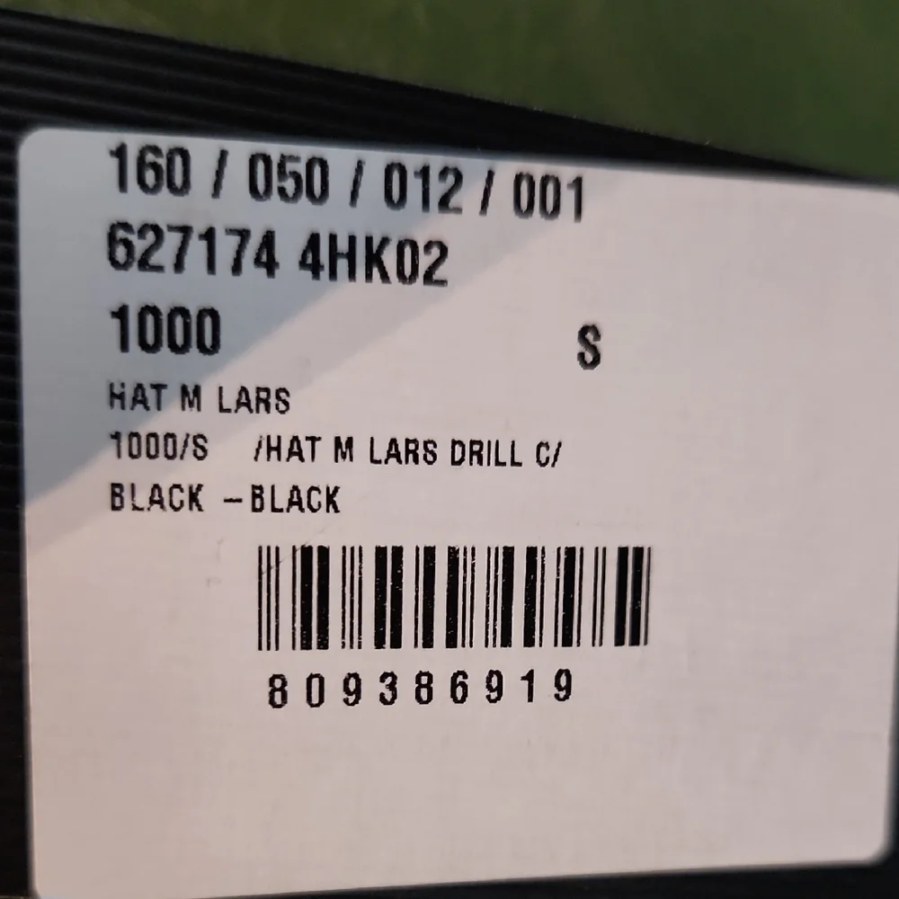 Gucci Black Bucket Hat with Red Patch - Picture 2 of 3